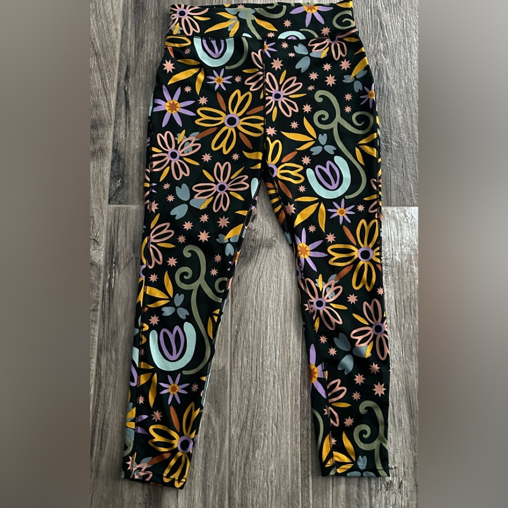POP Fit Leggings with Floral Design